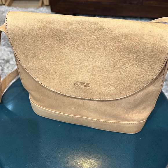 Kenneth Cole Reaction Purse - Picture 1 of 3